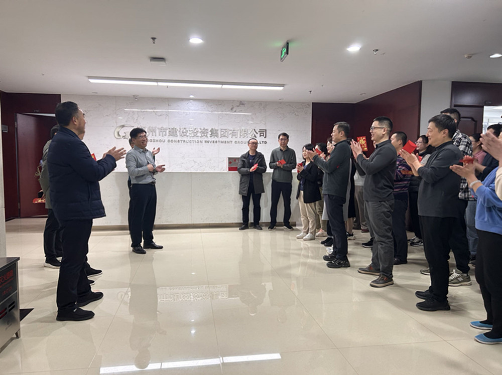 必威官方网站-必威biwei（中国）,领导班子迎接员工新春上班